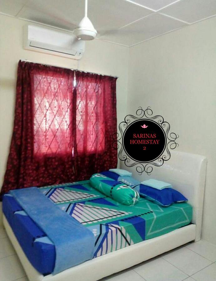 Sarinas Homestay Семпорна Екстериор снимка