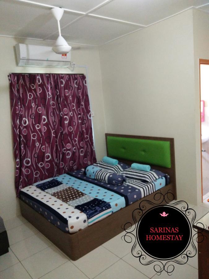 Sarinas Homestay Семпорна Екстериор снимка